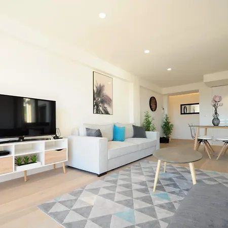 Apartament Les Volets Bleus *